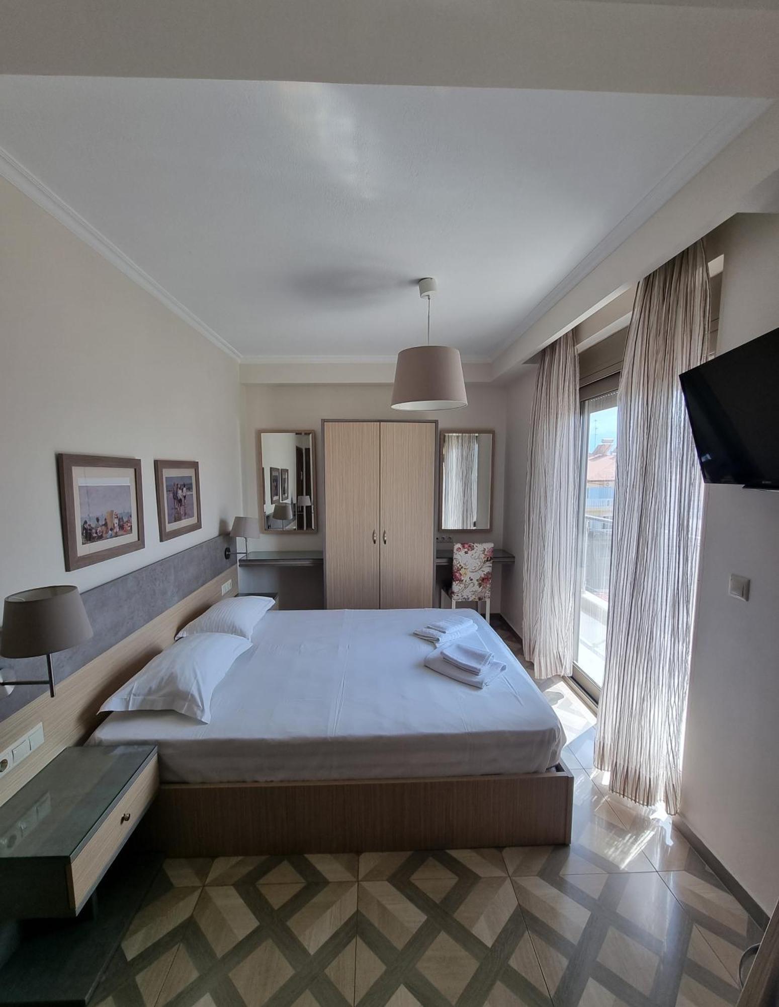 Sissy'S Boutique Apartments Paralía 외부 사진